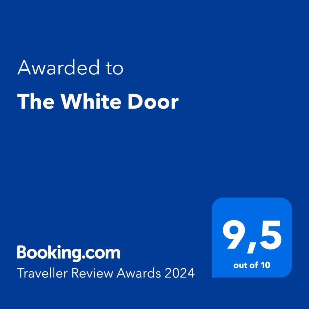 Апартаменты The White Door Алст Экстерьер фото